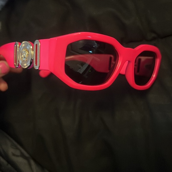 Versace sunglasses authentic - Picture 5 of 6